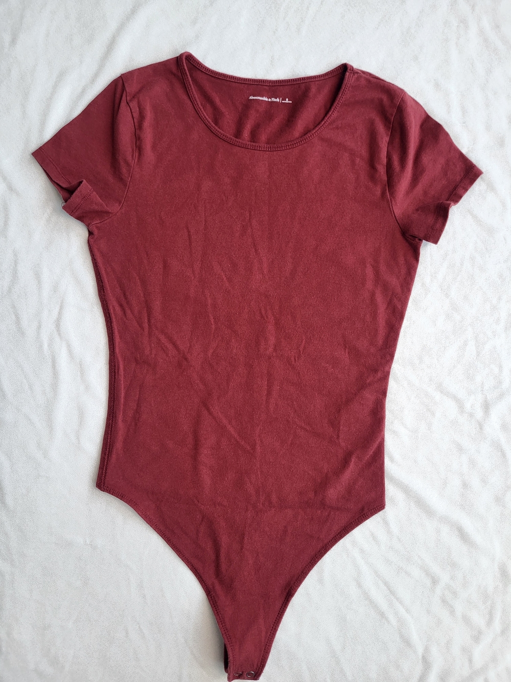 Abercrombie & Fitch Short Sleeve Scoop Neck Bodysuit in Burgundy